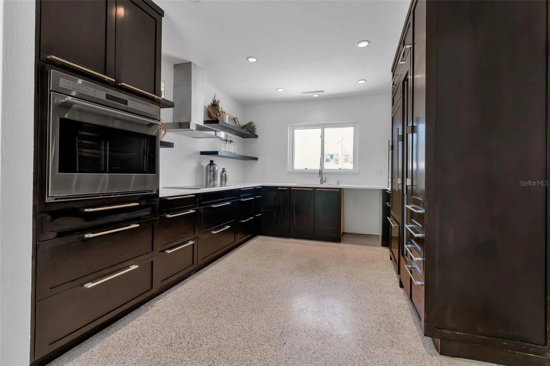 130 N Adams Drive Sarasota FL 34236