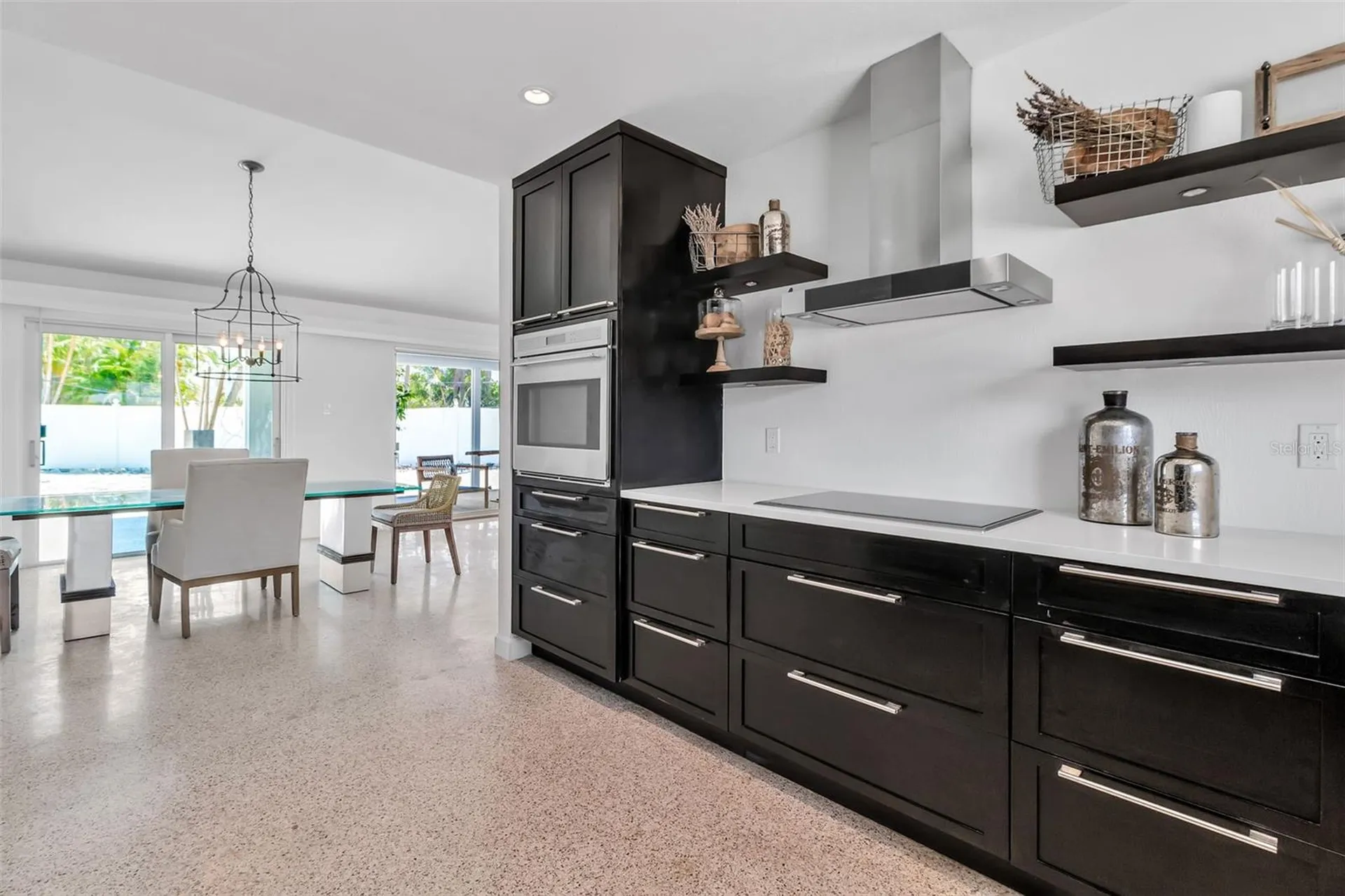 130 N Adams Drive Sarasota FL 34236