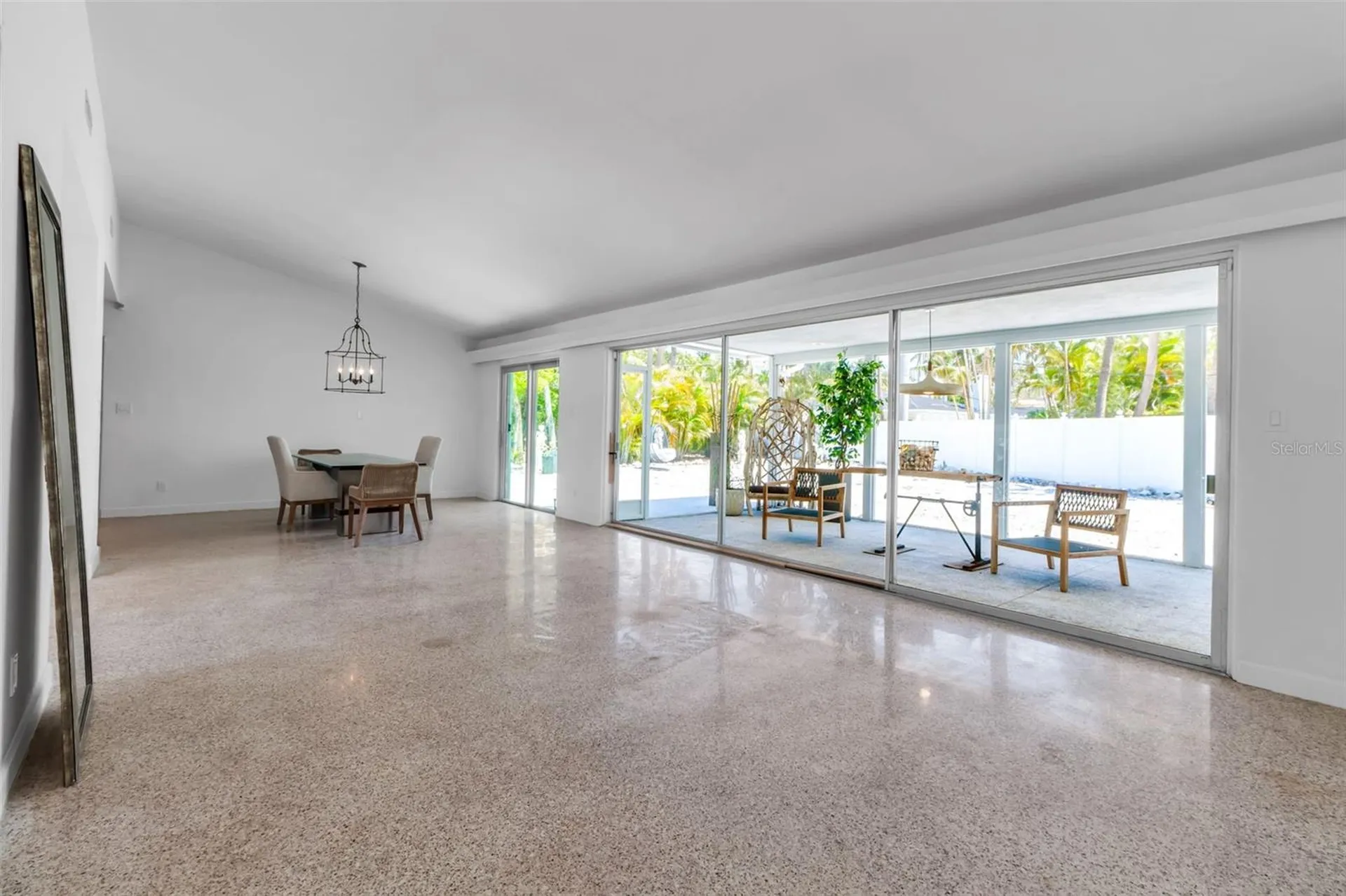 130 N Adams Drive Sarasota FL 34236