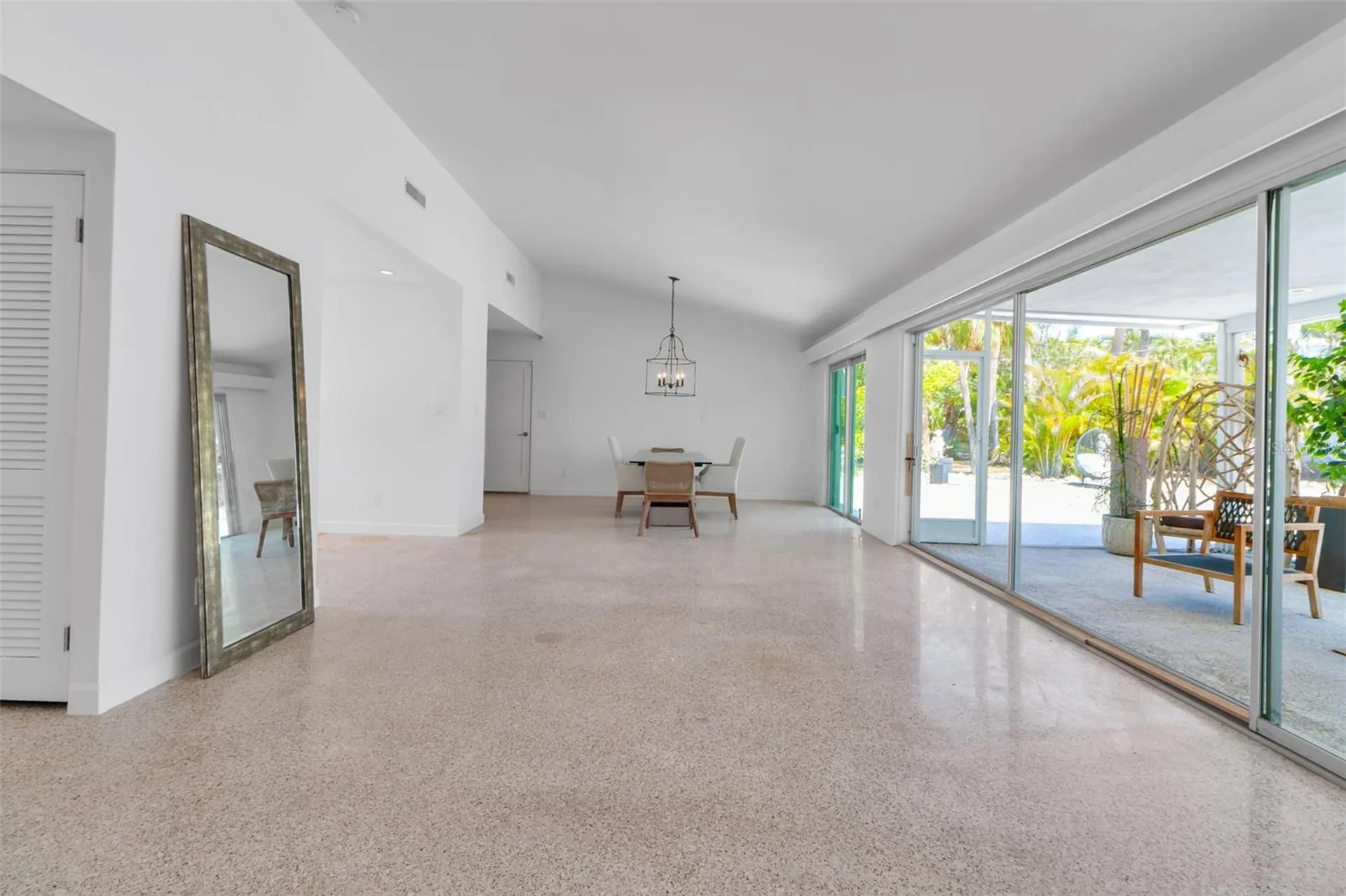 130 N Adams Drive Sarasota FL 34236