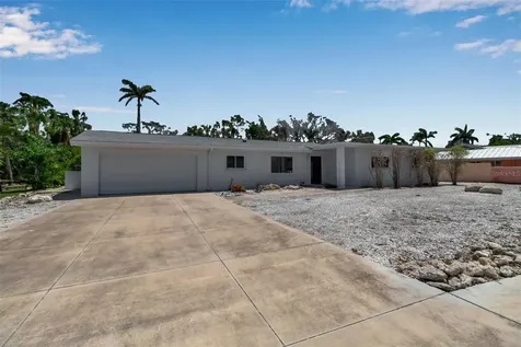 130 N Adams Drive Sarasota FL 34236