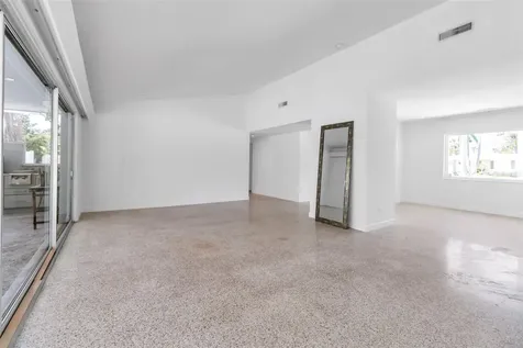 130 N Adams Drive Sarasota FL 34236