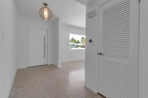 130 N Adams Drive Sarasota FL 34236