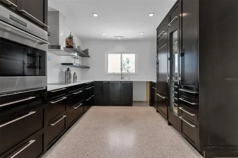 130 N Adams Drive Sarasota FL 34236