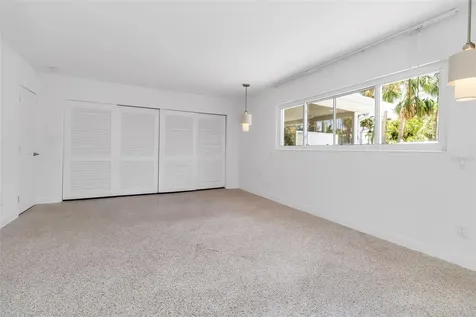 130 N Adams Drive Sarasota FL 34236