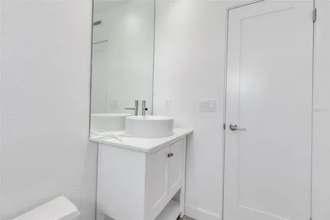 130 N Adams Drive Sarasota FL 34236