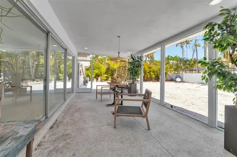 130 N Adams Drive Sarasota FL 34236