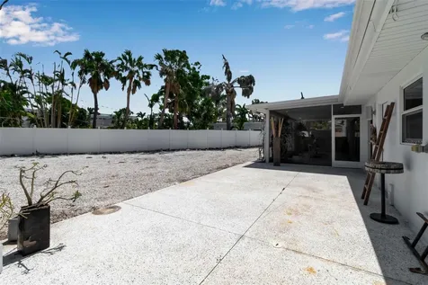 130 N Adams Drive Sarasota FL 34236