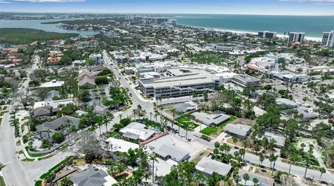 130 N Adams Drive Sarasota FL 34236