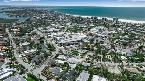 130 N Adams Drive Sarasota FL 34236
