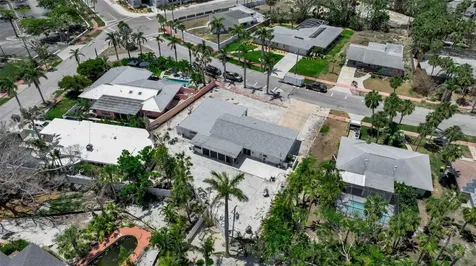 130 N Adams Drive Sarasota FL 34236