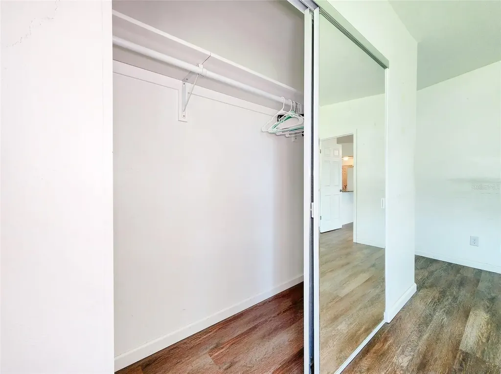 1207 SE 27th Terrace Cape Coral FL 33904