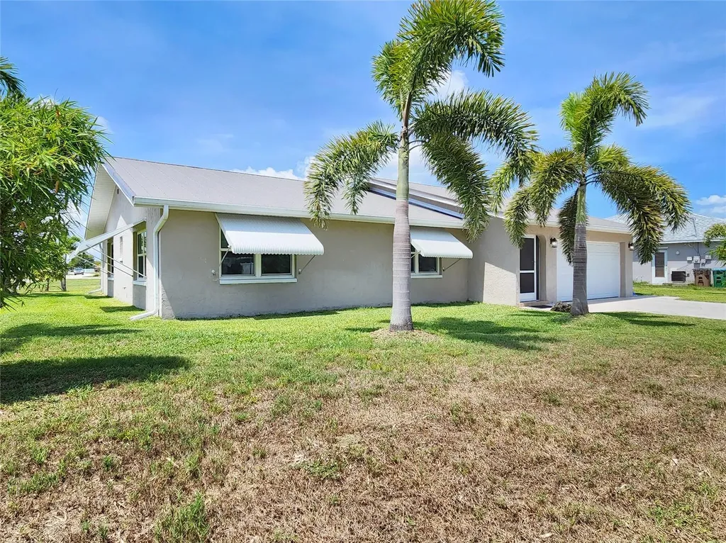 1207 SE 27th Terrace Cape Coral FL 33904