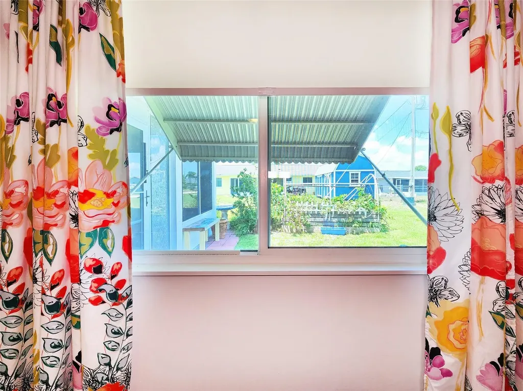 1207 SE 27th Terrace Cape Coral FL 33904