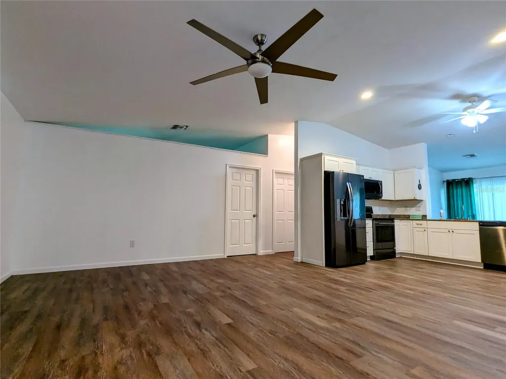 1207 SE 27th Terrace Cape Coral FL 33904