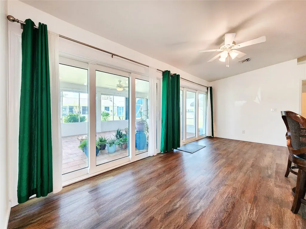 1207 SE 27th Terrace Cape Coral FL 33904