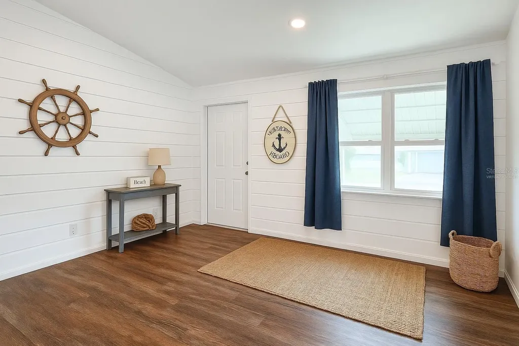 1207 SE 27th Terrace Cape Coral FL 33904