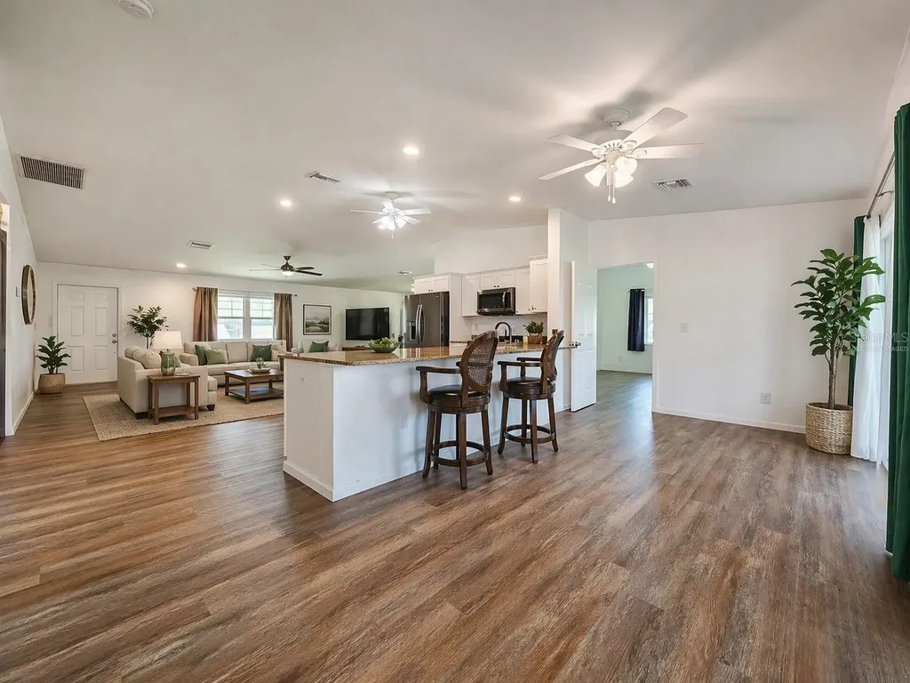 1207 SE 27th Terrace Cape Coral FL 33904