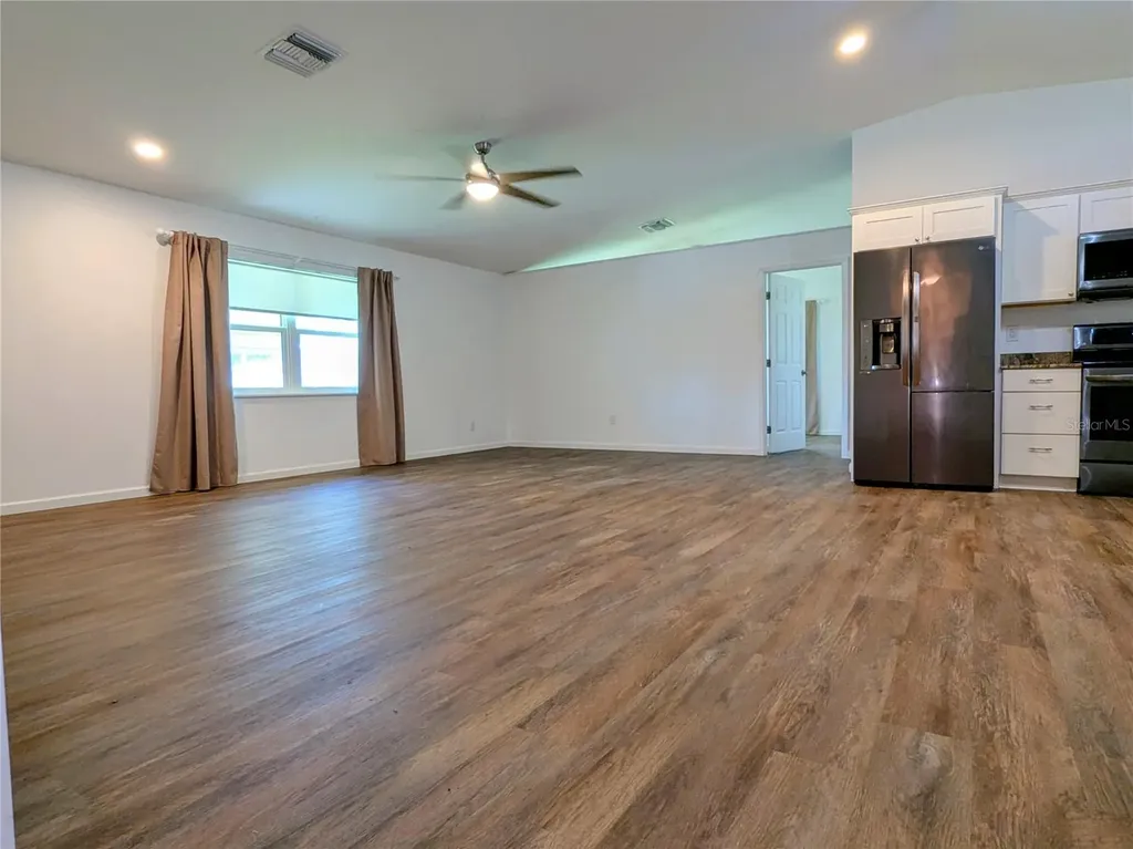 1207 SE 27th Terrace Cape Coral FL 33904