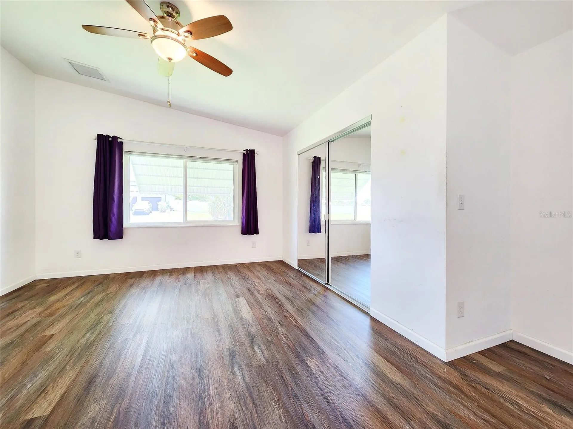 1207 SE 27th Terrace Cape Coral FL 33904