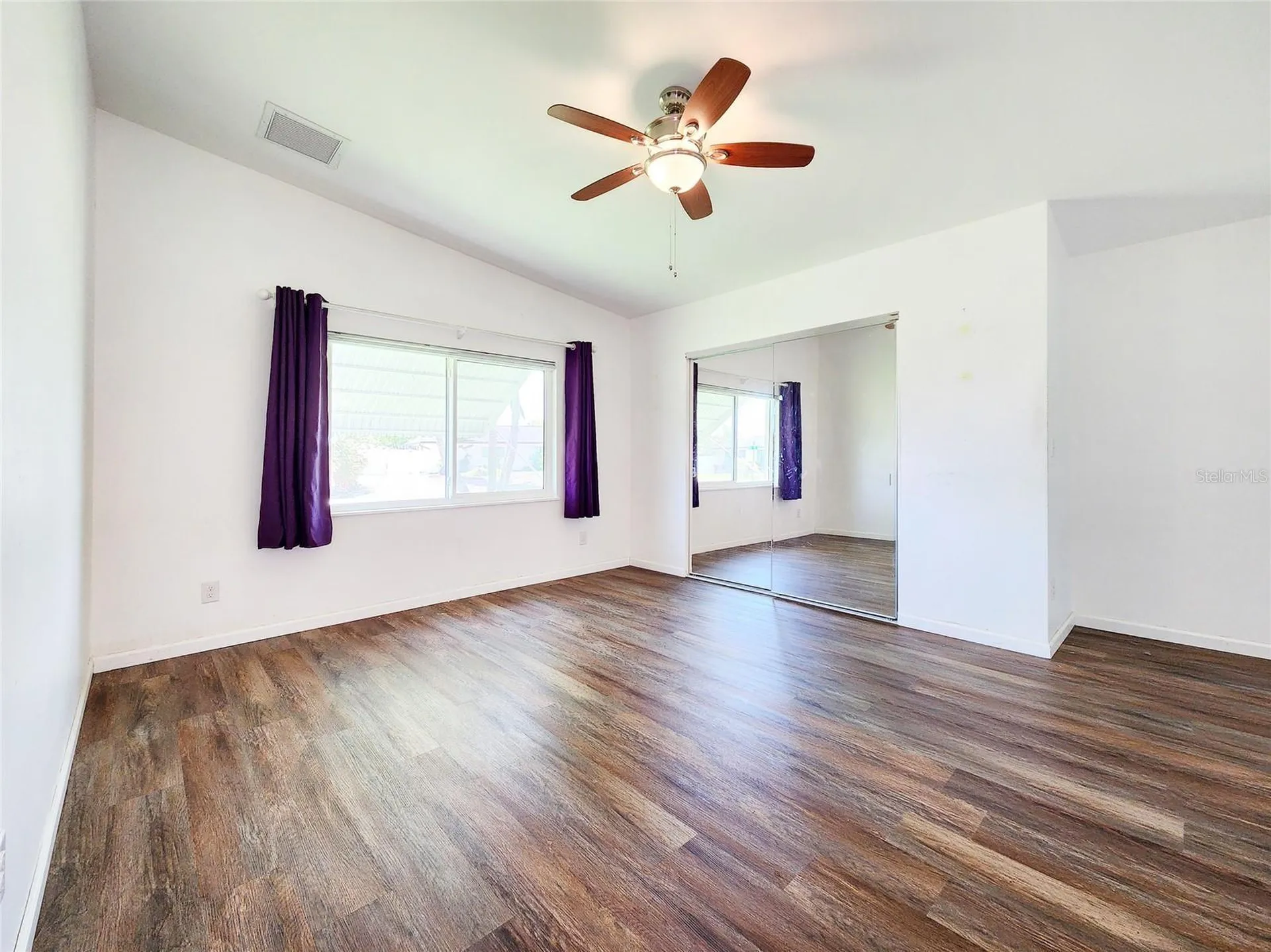 1207 SE 27th Terrace Cape Coral FL 33904