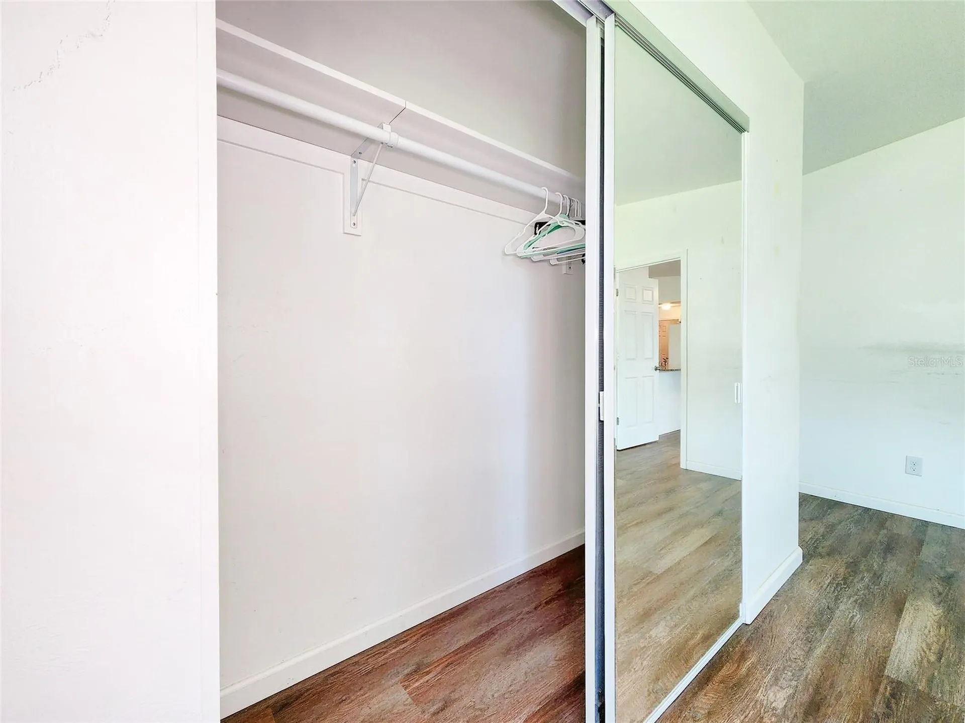 1207 SE 27th Terrace Cape Coral FL 33904