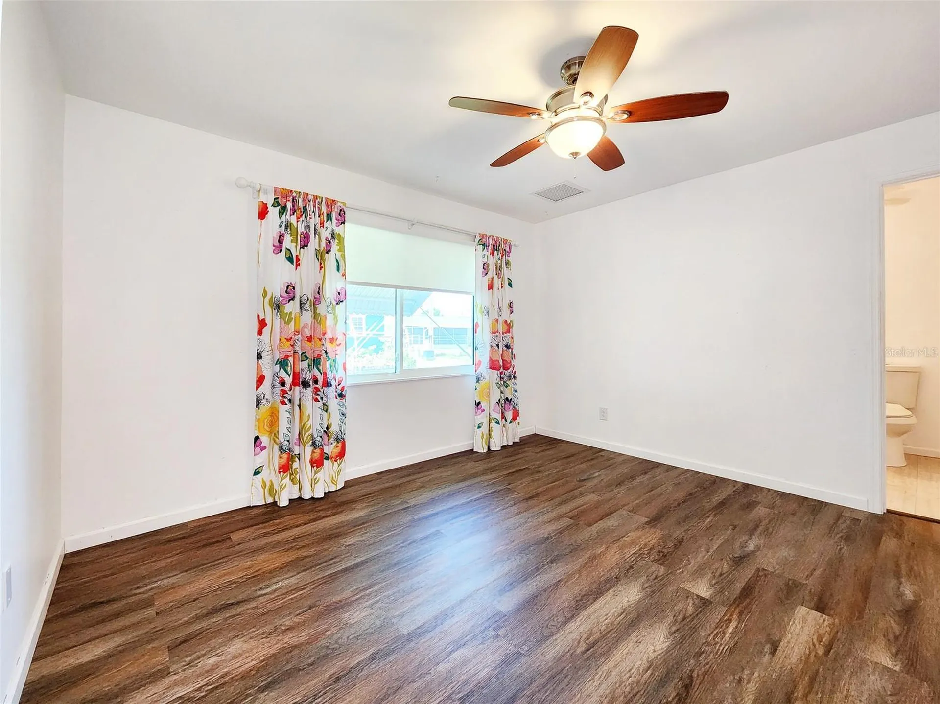 1207 SE 27th Terrace Cape Coral FL 33904