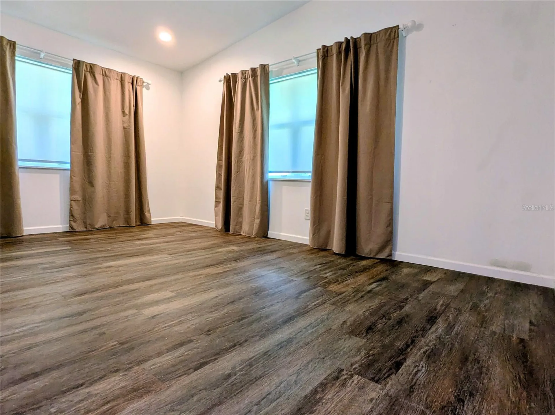 1207 SE 27th Terrace Cape Coral FL 33904