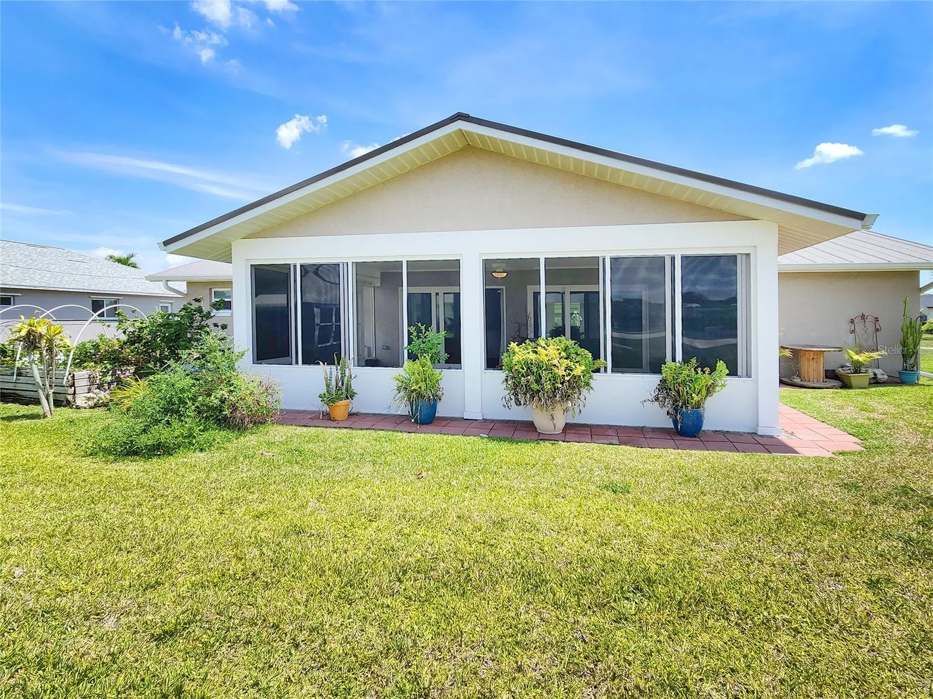 1207 SE 27th Terrace Cape Coral FL 33904