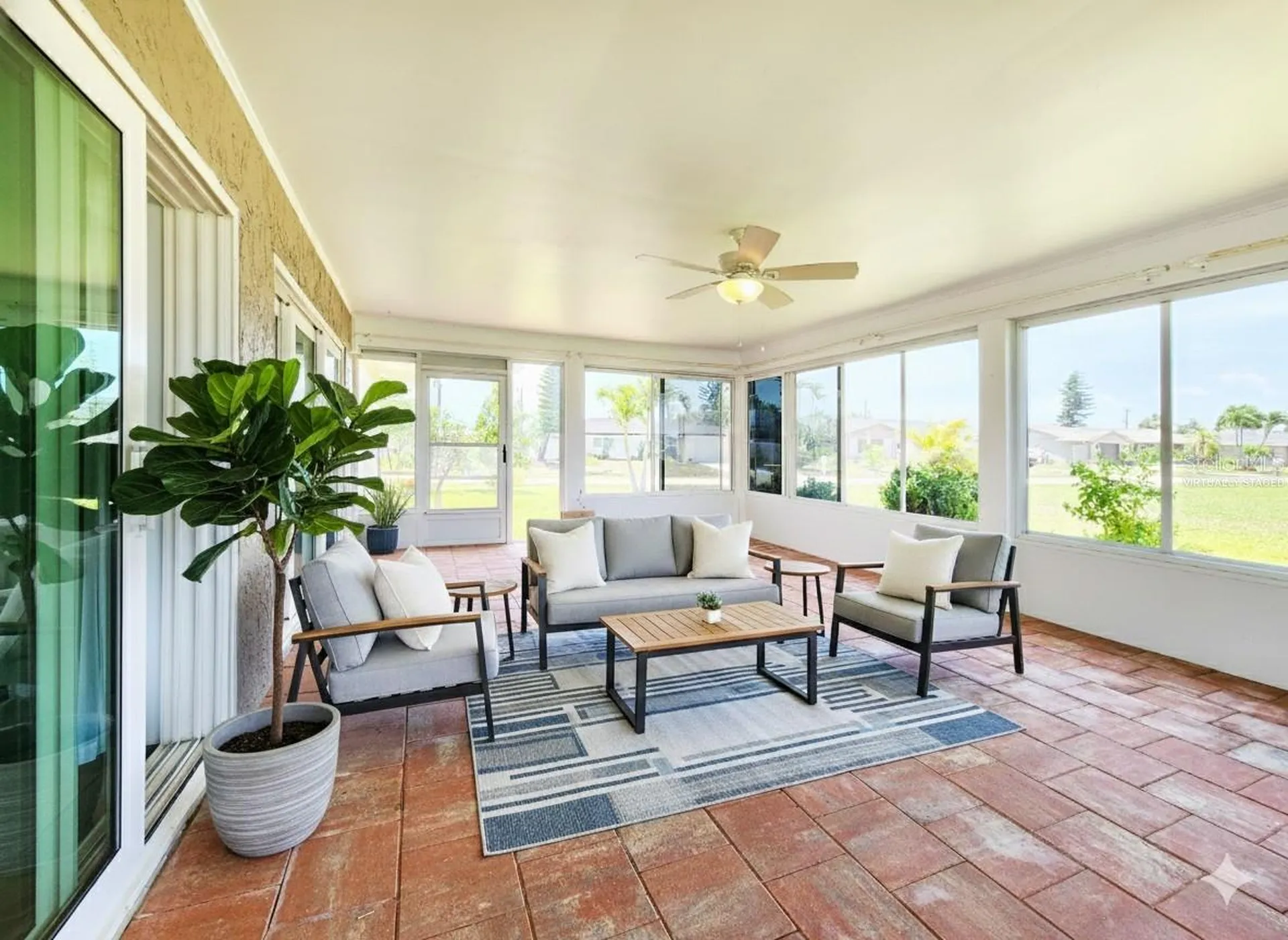 1207 SE 27th Terrace Cape Coral FL 33904