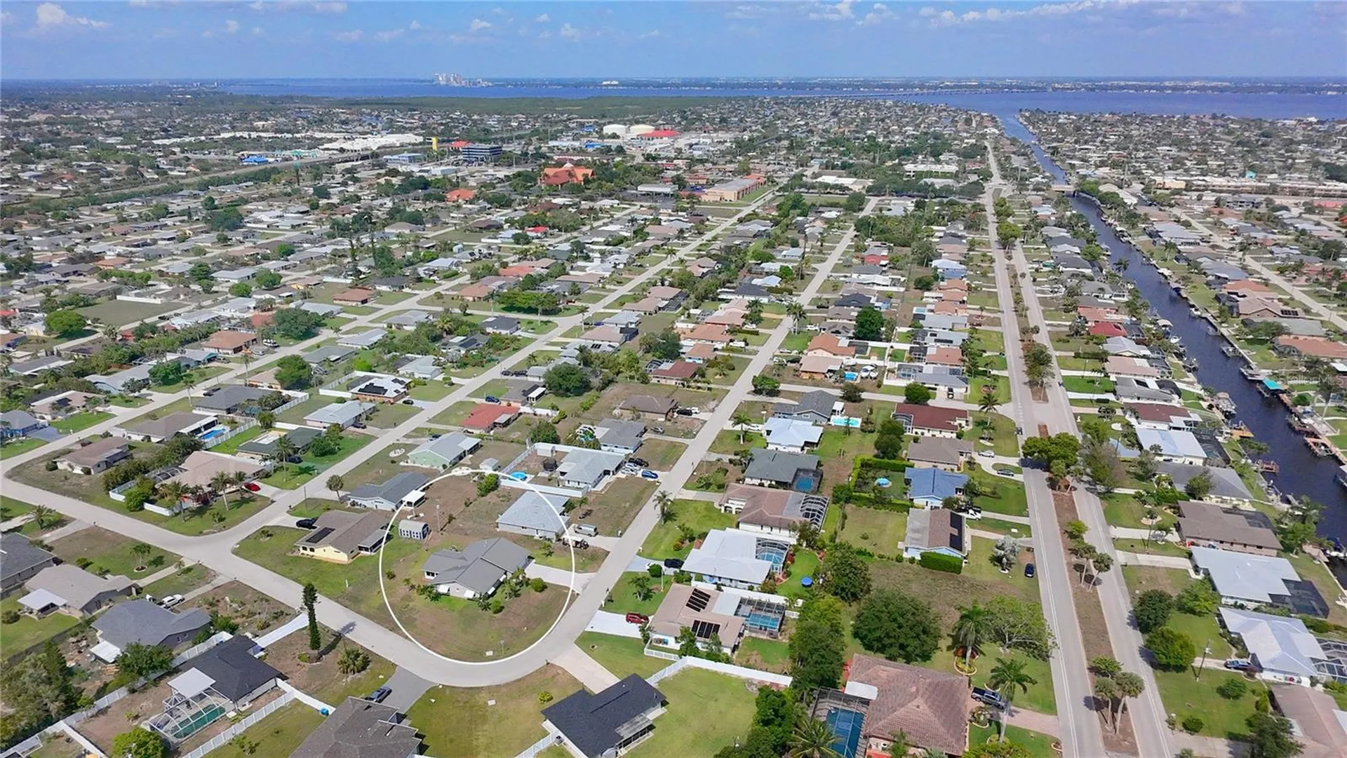 1207 SE 27th Terrace Cape Coral FL 33904