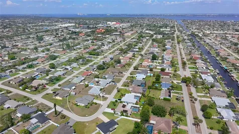 1207 SE 27th Terrace Cape Coral FL 33904
