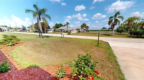 2028 River Basin Terrace Punta Gorda FL 33982