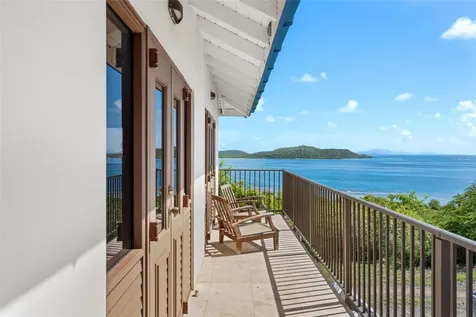 37 Barrio Frailes Culebra PR 00775