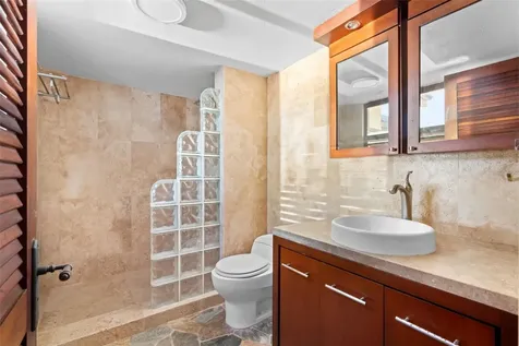 37 Barrio Frailes Culebra PR 00775