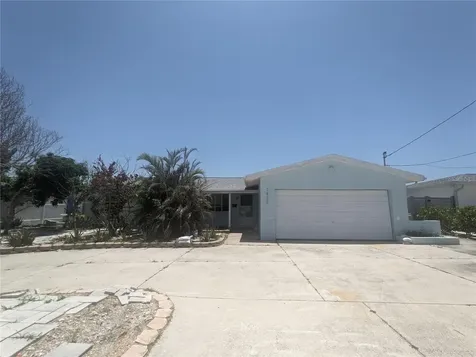 7832 3rd Avenue S St Petersburg FL 33707