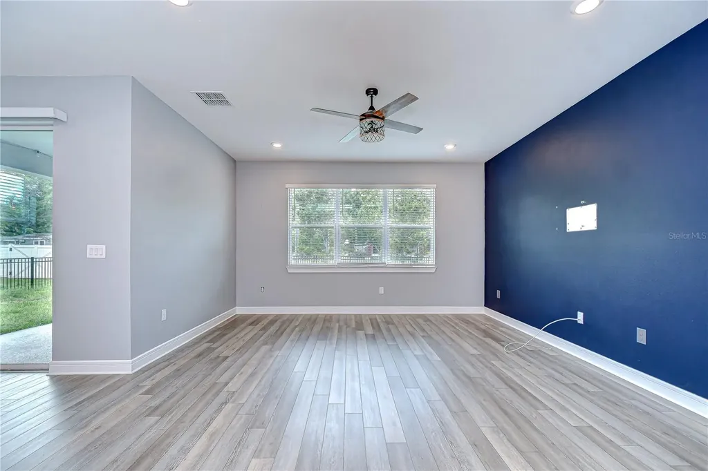 6119 Bradford Woods Drive Zephyrhills FL 33542