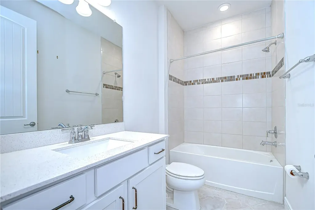 6119 Bradford Woods Drive Zephyrhills FL 33542