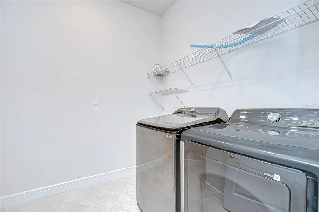 6119 Bradford Woods Drive Zephyrhills FL 33542