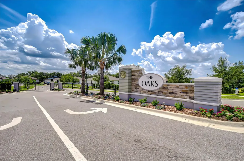 6119 Bradford Woods Drive Zephyrhills FL 33542