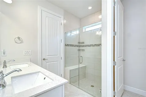 6119 Bradford Woods Drive Zephyrhills FL 33542