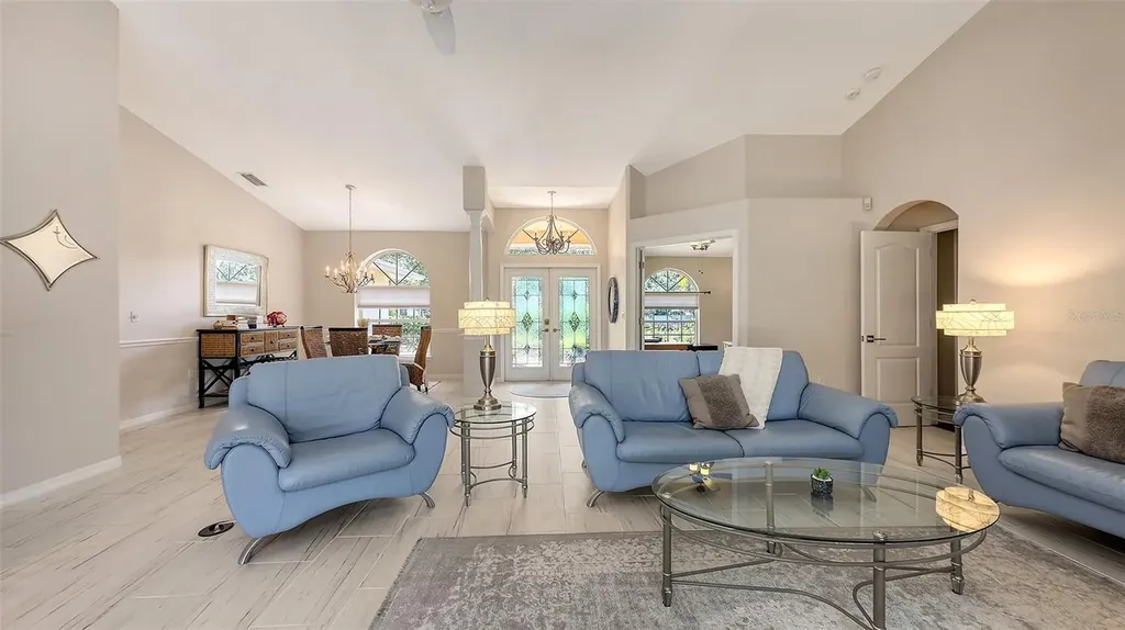 5698 Country Walk Lane Sarasota FL 34233