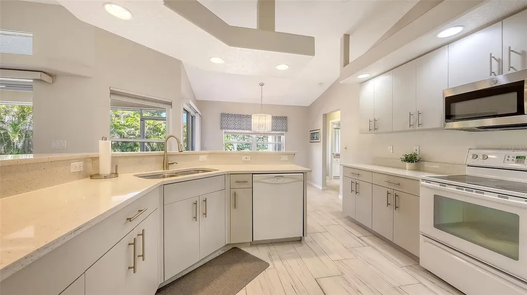5698 Country Walk Lane Sarasota FL 34233