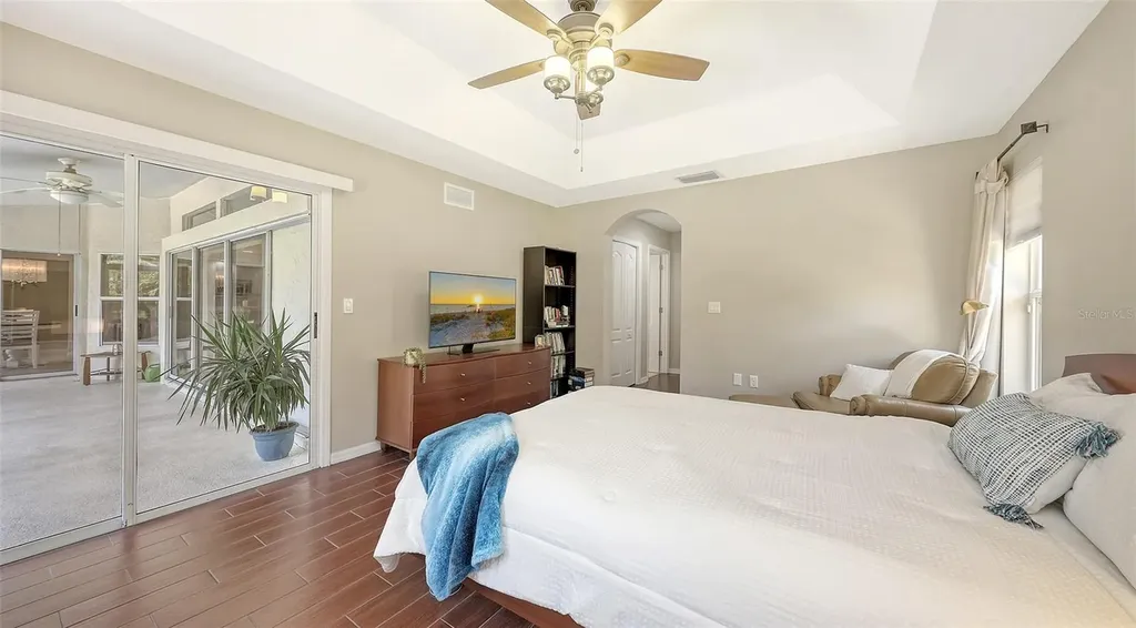 5698 Country Walk Lane Sarasota FL 34233