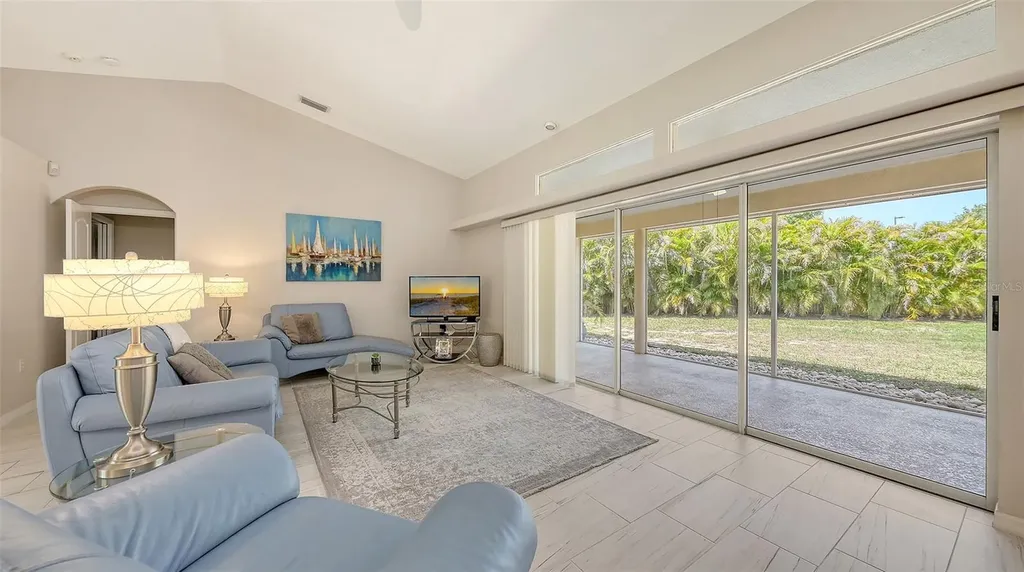 5698 Country Walk Lane Sarasota FL 34233