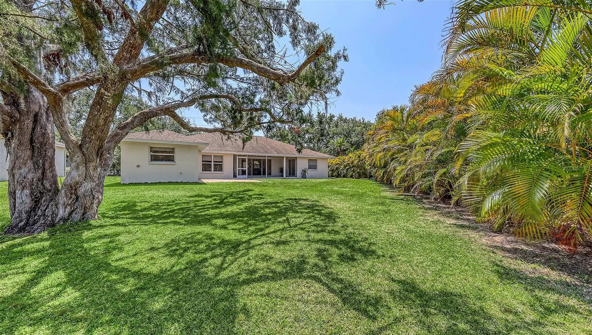 5698 Country Walk Lane Sarasota FL 34233