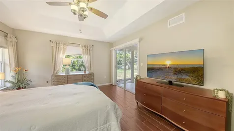 5698 Country Walk Lane Sarasota FL 34233