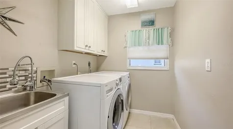 5698 Country Walk Lane Sarasota FL 34233