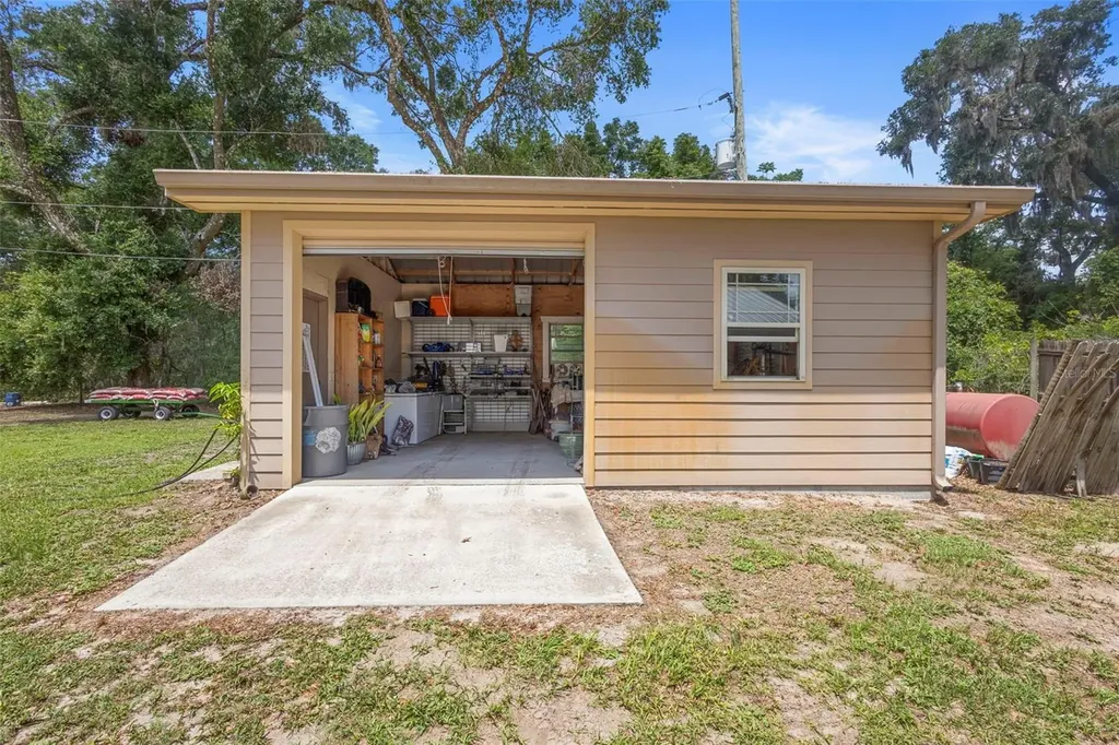 1056 Reynolds Road De Leon Springs FL 32130