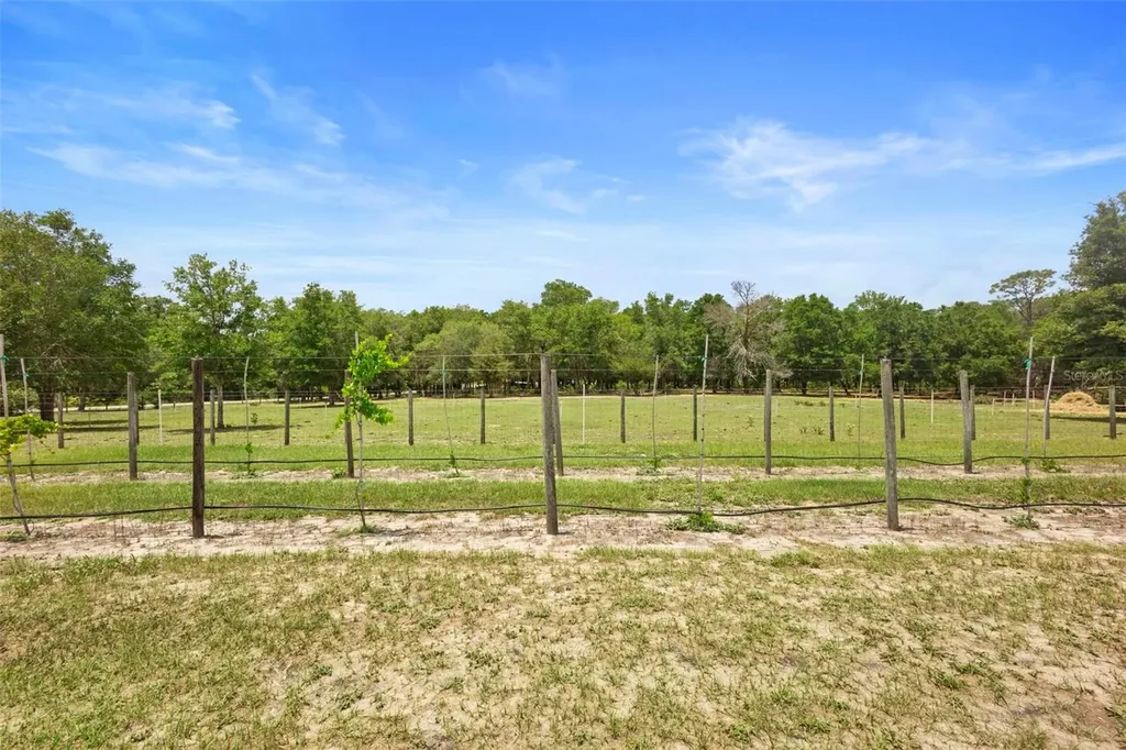 1056 Reynolds Road De Leon Springs FL 32130